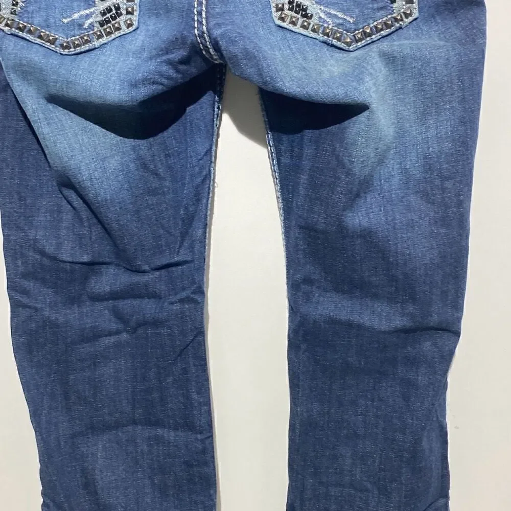Rock and Roll Cowgirl Women's Blue‎ Embellished Low Rise Jeans Size 33X34